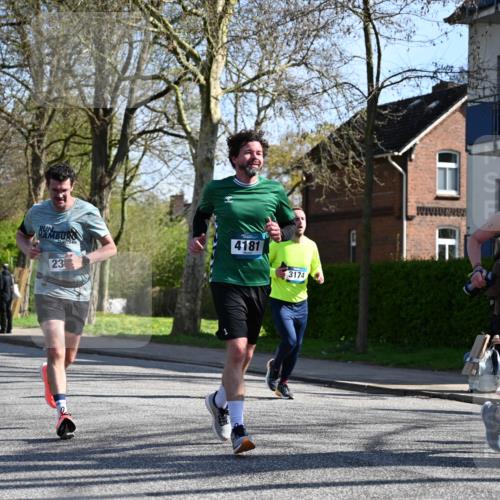 12.04.2026 - 45. Internationalen Wilhelmsburger Insellauf J. Mangold http://msf.ph/oto/9461841 12.04.2026 10:47:27 Ziel 2358, 4932, 4402, 4367, 4181, 5272, 3174, 3174, 4360, 4539, 3762, 4568, 3325, 5749, 2784, 4834, 4330, 3311, 2809, 4415, 4681, 2373, 2384, 2442, 3631, 5578, 3414 meine-sportfotos.de