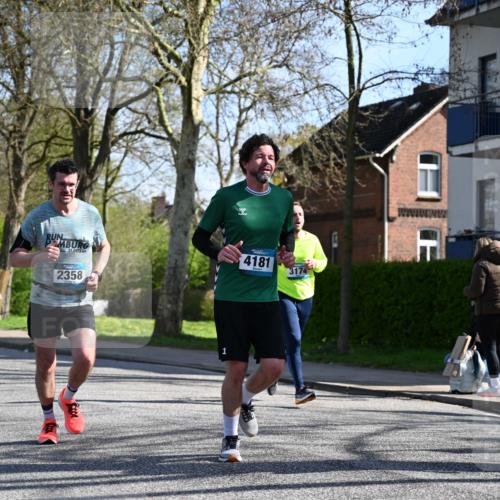 12.04.2026 - 45. Internationalen Wilhelmsburger Insellauf J. Mangold http://msf.ph/oto/9461844 12.04.2026 10:47:27 Ziel 2358, 4932, 4402, 4367, 4181, 5272, 3174, 3174, 4360, 4539, 3762, 4568, 3325, 5749, 2784, 4834, 4330, 3311, 2809, 4415, 4681, 2373, 2384, 2442, 3631, 5578, 3414 meine-sportfotos.de