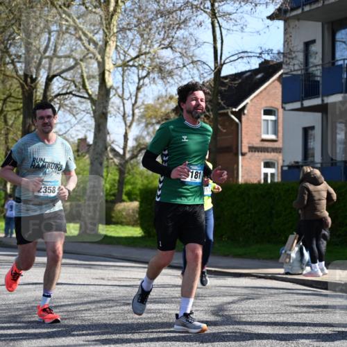 12.04.2026 - 45. Internationalen Wilhelmsburger Insellauf J. Mangold http://msf.ph/oto/9461848 12.04.2026 10:47:28 Ziel 2358, 4932, 4402, 4367, 4181, 5272, 3174, 4360, 4360, 4539, 3762, 4568, 3325, 5749, 2784, 4834, 4330, 3311, 2809, 4415, 4681, 2373, 2384, 2442, 3631, 5578, 3414 meine-sportfotos.de