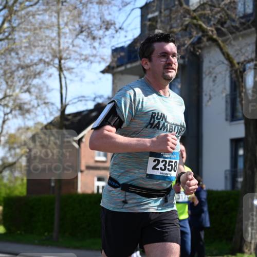 12.04.2026 - 45. Internationalen Wilhelmsburger Insellauf J. Mangold http://msf.ph/oto/9461865 12.04.2026 10:47:29 Ziel 2358, 4932, 4402, 4367, 4181, 5272, 3174, 4360, 4539, 4539, 3762, 4568, 3325, 5749, 2784, 4834, 4330, 3311, 2809, 4415, 4681, 2373, 2384, 2442, 3631, 5578, 3414, 3307 meine-sportfotos.de
