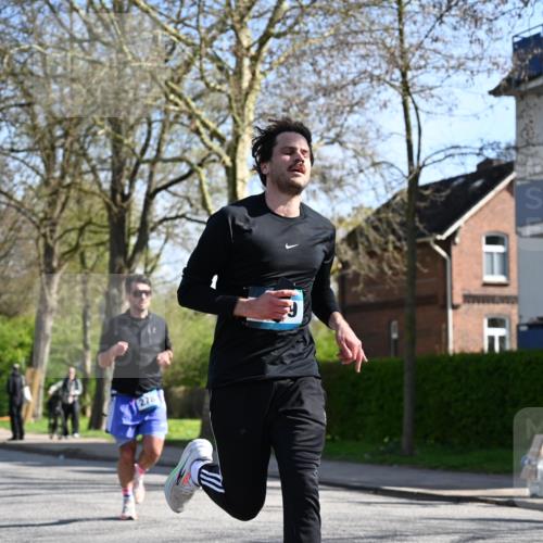 12.04.2026 - 45. Internationalen Wilhelmsburger Insellauf J. Mangold http://msf.ph/oto/9461918 12.04.2026 10:47:48 Ziel 5272, 3174, 4360, 4539, 3762, 4568, 3325, 5749, 2784, 4834, 4330, 3311, 2809, 4415, 4681, 4415, 4681, 2373, 2384, 2442, 3631, 5578, 3414, 3307, 4882, 2053, 4563, 4866, 2438, 2438, 3513, 2854, 2887, 3103, 4424, 3509, 4768, 3060 meine-sportfotos.de