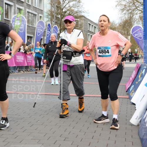 12.04.2026 - 45. Internationalen Wilhelmsburger Insellauf Strokosch-Dieckow http://msf.ph/oto/9461938 12.04.2026 13:18:12 Ziel 2125, 2520, 5204, 3272, 4690, 3252, 4697 meine-sportfotos.de