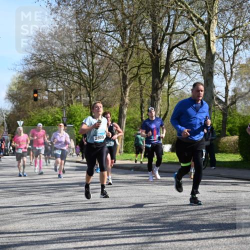 12.04.2026 - 45. Internationalen Wilhelmsburger Insellauf J. Mangold http://msf.ph/oto/9461939 12.04.2026 10:47:56 Ziel 4568, 3325, 5749, 2784, 4834, 4330, 3311, 2809, 4415, 4681, 2373, 2384, 2442, 3631, 5578, 3414, 3307, 4882, 2053, 4563, 4866, 2438, 3513, 2854, 2887, 3103, 4424, 4424, 3509, 4768, 3060, 3063, 2992, 2846, 3722, 4088, 4913 meine-sportfotos.de