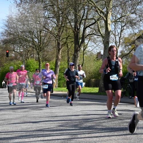 12.04.2026 - 45. Internationalen Wilhelmsburger Insellauf J. Mangold http://msf.ph/oto/9461969 12.04.2026 10:47:58 Ziel 4568, 3325, 5749, 2784, 4834, 4330, 3311, 2809, 4415, 4681, 2373, 2384, 2442, 3631, 5578, 3414, 3307, 4882, 2053, 4563, 4866, 2438, 3513, 2854, 2887, 3103, 4424, 3509, 4768, 3060, 3063, 2992, 2846, 3722, 4088, 4913, 4675 meine-sportfotos.de