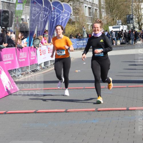 12.04.2026 - 45. Internationalen Wilhelmsburger Insellauf Strokosch-Dieckow http://msf.ph/oto/9461971 12.04.2026 11:10:07 Ziel 2321, 5367 meine-sportfotos.de