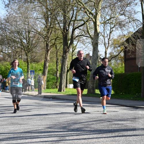 12.04.2026 - 45. Internationalen Wilhelmsburger Insellauf J. Mangold http://msf.ph/oto/9462000 12.04.2026 10:48:04 Ziel 4834, 4330, 3311, 2809, 4415, 4681, 2373, 2384, 2442, 3631, 5578, 3414, 3307, 4882, 2053, 4563, 4866, 2438, 3513, 2854, 2887, 2854, 2887, 3103, 4424, 3509, 4768, 3060, 3063, 2992, 2846, 3722, 4088, 3722, 4088, 4913, 4675, 3007 meine-sportfotos.de