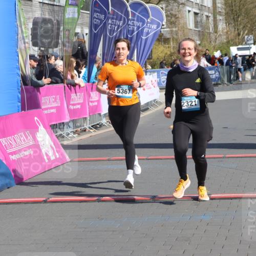 12.04.2026 - 45. Internationalen Wilhelmsburger Insellauf Strokosch-Dieckow http://msf.ph/oto/9462027 12.04.2026 11:10:08 Ziel 2321, 5367 meine-sportfotos.de