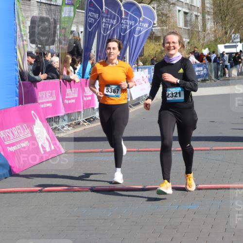 12.04.2026 - 45. Internationalen Wilhelmsburger Insellauf Strokosch-Dieckow http://msf.ph/oto/9462035 12.04.2026 11:10:08 Ziel 2321, 5367 meine-sportfotos.de