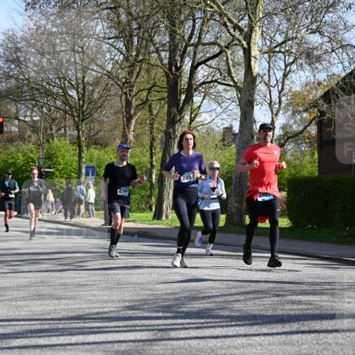 12.04.2026 - 45. Internationalen Wilhelmsburger Insellauf J. Mangold http://msf.ph/oto/9462051 12.04.2026 10:48:15 Ziel 2384, 2442, 3631, 5578, 3414, 3307, 4882, 2053, 4563, 4866, 2438, 3513, 2854, 2887, 3103, 4424, 3509, 4768, 3060, 3063, 2992, 2846, 2846, 3722, 4088, 4913, 4675, 3007, 4336, 3760, 3695, 5039, 2672, 4789 meine-sportfotos.de
