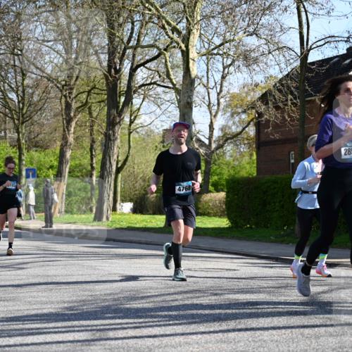 12.04.2026 - 45. Internationalen Wilhelmsburger Insellauf J. Mangold http://msf.ph/oto/9462071 12.04.2026 10:48:17 Ziel 3307, 4882, 2053, 4563, 4866, 2438, 3513, 2854, 2887, 3103, 4424, 3509, 4768, 3060, 3063, 2992, 2846, 3722, 4088, 4913, 4913, 4675, 3007, 4336, 3760, 3695, 5039, 2672, 4789, 4661, 5360, 5649 meine-sportfotos.de