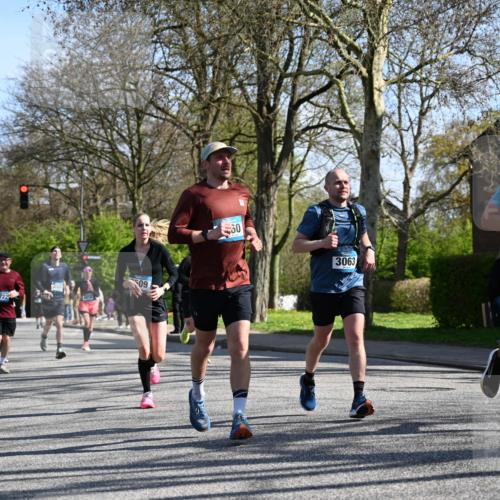 12.04.2026 - 45. Internationalen Wilhelmsburger Insellauf J. Mangold http://msf.ph/oto/9462120 12.04.2026 10:48:22 Ziel 2438, 3513, 2854, 2887, 3103, 4424, 3509, 4768, 3060, 3063, 2992, 2846, 3722, 4088, 4913, 4675, 4675, 3007, 4336, 3760, 3760, 3695, 5039, 2672, 4789, 4661, 5360, 5649, 2649, 2231, 3200 meine-sportfotos.de