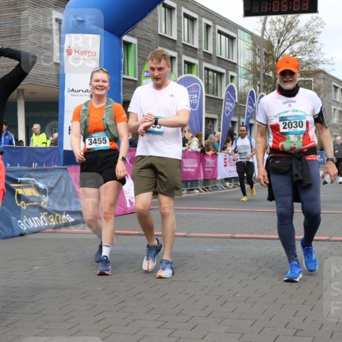 12.04.2026 - 45. Internationalen Wilhelmsburger Insellauf Strokosch-Dieckow http://msf.ph/oto/9462146 12.04.2026 13:18:02 Ziel 2030, 3199, 3453, 3455, 4194, 5717, 4804, 3604 meine-sportfotos.de
