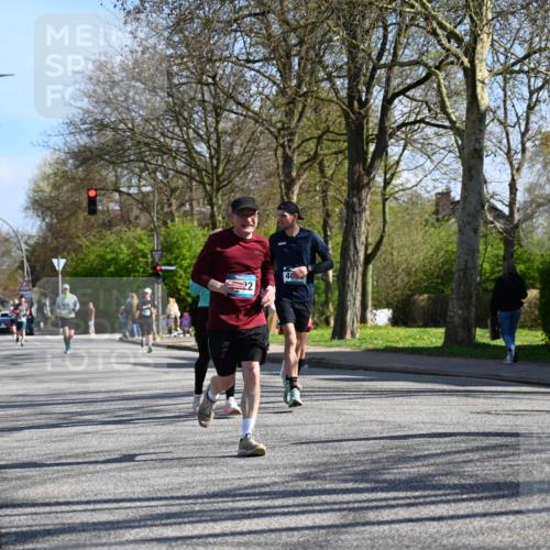 12.04.2026 - 45. Internationalen Wilhelmsburger Insellauf J. Mangold http://msf.ph/oto/9462157 12.04.2026 10:48:25 Ziel 2438, 3513, 2854, 2887, 3103, 4424, 3509, 4768, 3060, 3063, 2992, 2846, 3722, 4088, 4913, 4675, 3007, 4336, 3760, 3695, 5039, 2672, 3695, 5039, 2672, 4789, 4661, 5360, 5649, 2649, 2231, 3200, 4185, 2179 meine-sportfotos.de
