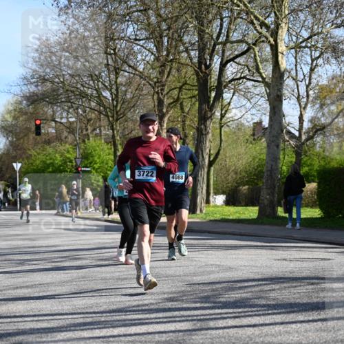 12.04.2026 - 45. Internationalen Wilhelmsburger Insellauf J. Mangold http://msf.ph/oto/9462161 12.04.2026 10:48:25 Ziel 2438, 3513, 2854, 2887, 3103, 4424, 3509, 4768, 3060, 3063, 2992, 2846, 3722, 4088, 4913, 4675, 3007, 4336, 3760, 3695, 5039, 2672, 3695, 5039, 2672, 4789, 4661, 5360, 5649, 2649, 2231, 3200, 4185, 2179 meine-sportfotos.de