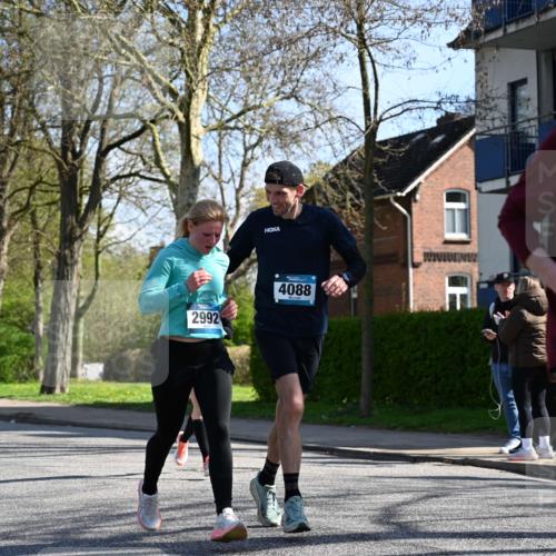12.04.2026 - 45. Internationalen Wilhelmsburger Insellauf J. Mangold http://msf.ph/oto/9462180 12.04.2026 10:48:27 Ziel 2854, 2887, 3103, 4424, 3509, 4768, 3060, 3063, 2992, 2846, 3722, 4088, 4913, 4675, 3007, 4336, 3760, 3695, 5039, 2672, 4789, 4789, 4661, 5360, 5649, 2649, 2231, 3200, 4185, 2179 meine-sportfotos.de