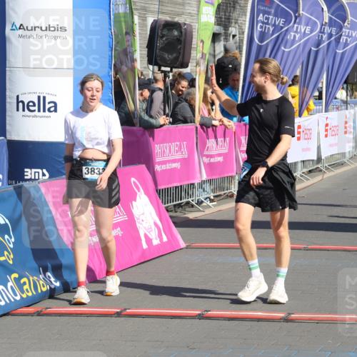 12.04.2026 - 45. Internationalen Wilhelmsburger Insellauf Strokosch-Dieckow http://msf.ph/oto/9462191 12.04.2026 11:10:29 Ziel 3833, 4251, 3077, 5651 meine-sportfotos.de