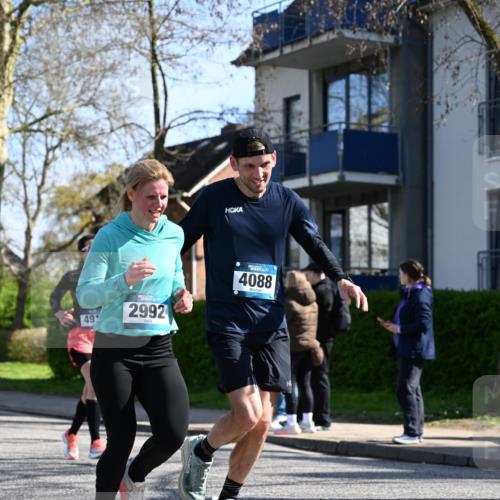12.04.2026 - 45. Internationalen Wilhelmsburger Insellauf J. Mangold http://msf.ph/oto/9462193 12.04.2026 10:48:28 Ziel 2854, 2887, 3103, 4424, 3509, 4768, 3060, 3063, 2992, 2846, 3722, 4088, 4913, 4675, 3007, 4336, 3760, 3695, 5039, 2672, 4789, 4661, 5360, 4661, 5360, 5649, 2649, 2231, 3200, 4185, 2179 meine-sportfotos.de