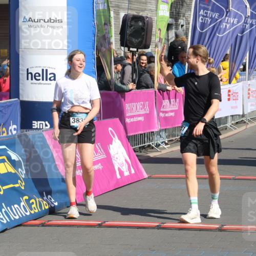 12.04.2026 - 45. Internationalen Wilhelmsburger Insellauf Strokosch-Dieckow http://msf.ph/oto/9462219 12.04.2026 11:10:29 Ziel 3833, 4251, 3077, 5651 meine-sportfotos.de