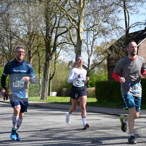 12.04.2026 - 45. Internationalen Wilhelmsburger Insellauf J. Mangold http://msf.ph/oto/9462229 12.04.2026 10:48:41 Ziel 3722, 4088, 4913, 4675, 3007, 4336, 3760, 3695, 5039, 2672, 4789, 4661, 5360, 5649, 5649, 2649, 2231, 3200, 4185, 2179, 3427, 2635, 2732, 2371 meine-sportfotos.de