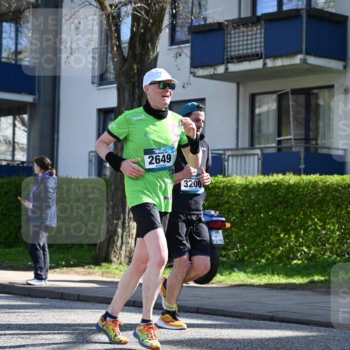 12.04.2026 - 45. Internationalen Wilhelmsburger Insellauf J. Mangold http://msf.ph/oto/9462307 12.04.2026 10:48:57 Ziel 4336, 3760, 3695, 5039, 2672, 4789, 4661, 5360, 5649, 2649, 2231, 3200, 4185, 2179, 3427, 3427, 2635, 2732, 2371, 3363, 2661, 4715, 2392, 3036, 2048 meine-sportfotos.de