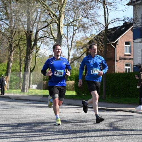 12.04.2026 - 45. Internationalen Wilhelmsburger Insellauf J. Mangold http://msf.ph/oto/9462328 12.04.2026 10:49:01 Ziel 3695, 5039, 2672, 4789, 4661, 5360, 5649, 2649, 2231, 3200, 4185, 2179, 3427, 2635, 2732, 2371, 3363, 2661, 4715, 4715, 2392, 3036, 2048, 3357 meine-sportfotos.de