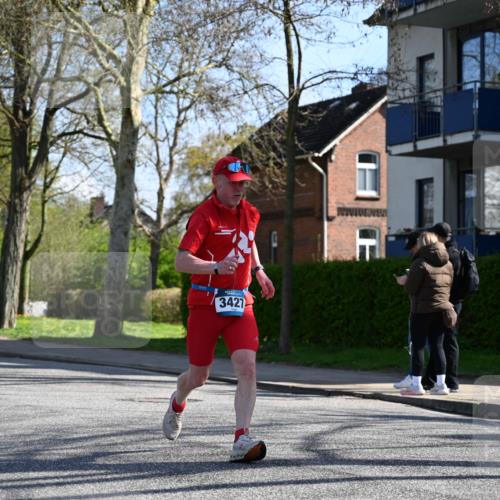 12.04.2026 - 45. Internationalen Wilhelmsburger Insellauf J. Mangold http://msf.ph/oto/9462344 12.04.2026 10:49:07 Ziel 2649, 2231, 3200, 4185, 2179, 3427, 2635, 2732, 2371, 3363, 2661, 4715, 2392, 3036, 2048, 3357, 2655, 5441, 3546 meine-sportfotos.de