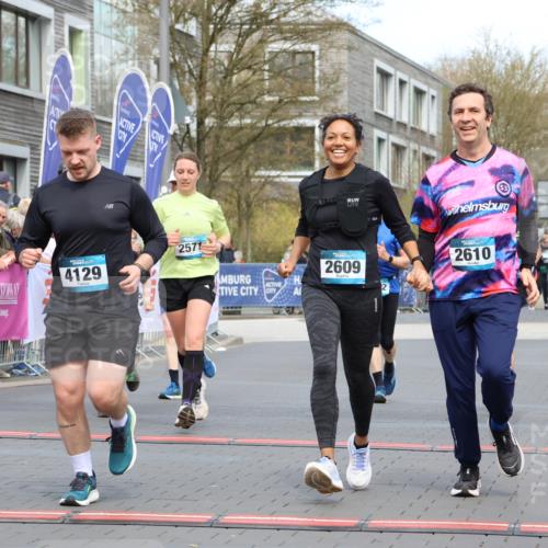 12.04.2026 - 45. Internationalen Wilhelmsburger Insellauf Strokosch-Dieckow http://msf.ph/oto/9462362 12.04.2026 13:17:44 Ziel 4315, 4867, 4868, 4130, 4129, 2609, 2610, 2571, 5001, 5532, 4392 meine-sportfotos.de