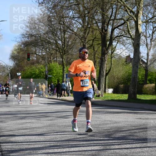12.04.2026 - 45. Internationalen Wilhelmsburger Insellauf J. Mangold http://msf.ph/oto/9462363 12.04.2026 10:49:12 Ziel 4185, 2179, 3427, 2635, 2732, 2371, 3363, 2661, 4715, 2392, 3036, 2048, 3357, 2655, 5441, 3546, 2618, 2176, 2054 meine-sportfotos.de