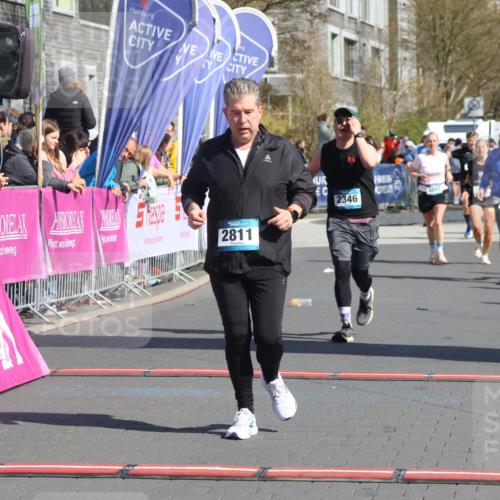 12.04.2026 - 45. Internationalen Wilhelmsburger Insellauf Strokosch-Dieckow http://msf.ph/oto/9462422 12.04.2026 11:10:53 Ziel 2811, 2346 meine-sportfotos.de