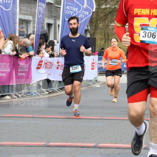 12.04.2026 - 45. Internationalen Wilhelmsburger Insellauf Strokosch-Dieckow http://msf.ph/oto/9462429 12.04.2026 13:17:39 Ziel 2670, 3061, 3281, 4315, 4867, 4868, 4130 meine-sportfotos.de