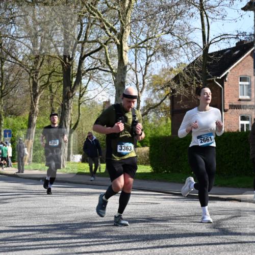 12.04.2026 - 45. Internationalen Wilhelmsburger Insellauf J. Mangold http://msf.ph/oto/9462433 12.04.2026 10:49:23 Ziel 2635, 2732, 2371, 3363, 2661, 4715, 2392, 3036, 2048, 3357, 2655, 5441, 3546, 2618, 2176, 2176, 2054, 3329, 3459, 4855 meine-sportfotos.de