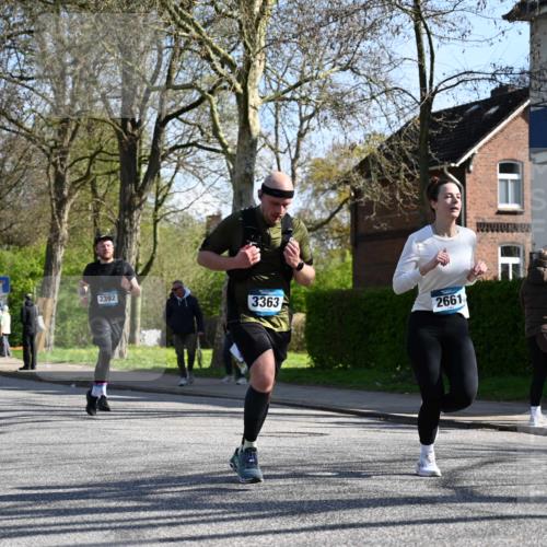 12.04.2026 - 45. Internationalen Wilhelmsburger Insellauf J. Mangold http://msf.ph/oto/9462435 12.04.2026 10:49:23 Ziel 2635, 2732, 2371, 3363, 2661, 4715, 2392, 3036, 2048, 3357, 2655, 5441, 3546, 2618, 2176, 2176, 2054, 3329, 3459, 4855 meine-sportfotos.de