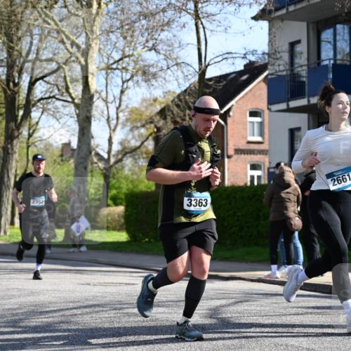 12.04.2026 - 45. Internationalen Wilhelmsburger Insellauf J. Mangold http://msf.ph/oto/9462446 12.04.2026 10:49:24 Ziel 2635, 2732, 2371, 3363, 2661, 4715, 2392, 3036, 2048, 3357, 2655, 5441, 3546, 2618, 2176, 2054, 2054, 3329, 3459, 4855 meine-sportfotos.de