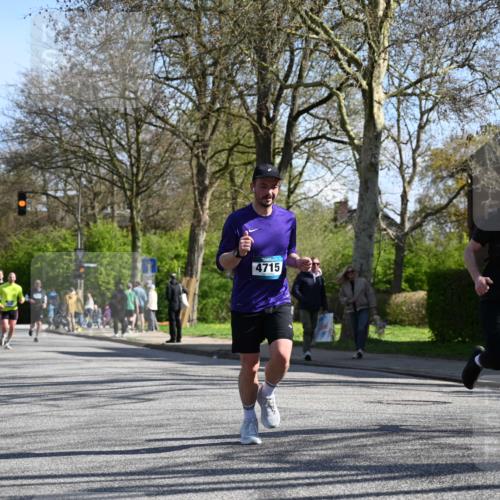 12.04.2026 - 45. Internationalen Wilhelmsburger Insellauf J. Mangold http://msf.ph/oto/9462457 12.04.2026 10:49:25 Ziel 2732, 2371, 3363, 2661, 4715, 2392, 3036, 2048, 3357, 2655, 5441, 3546, 2618, 2176, 2054, 3329, 3459, 4855, 4929 meine-sportfotos.de