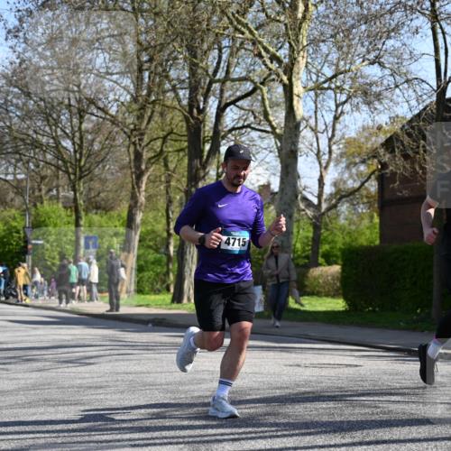 12.04.2026 - 45. Internationalen Wilhelmsburger Insellauf J. Mangold http://msf.ph/oto/9462461 12.04.2026 10:49:26 Ziel 3363, 2661, 4715, 2392, 3036, 2048, 3357, 2655, 5441, 3546, 2618, 2176, 2054, 3329, 3459, 3329, 3459, 4855, 4929 meine-sportfotos.de