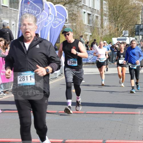 12.04.2026 - 45. Internationalen Wilhelmsburger Insellauf Strokosch-Dieckow http://msf.ph/oto/9462469 12.04.2026 11:10:54 Ziel 2811, 2346, 3884 meine-sportfotos.de