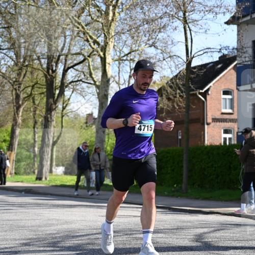 12.04.2026 - 45. Internationalen Wilhelmsburger Insellauf J. Mangold http://msf.ph/oto/9462474 12.04.2026 10:49:26 Ziel 3363, 2661, 4715, 2392, 3036, 2048, 3357, 2655, 5441, 3546, 2618, 2176, 2054, 3329, 3459, 3329, 3459, 4855, 4929 meine-sportfotos.de