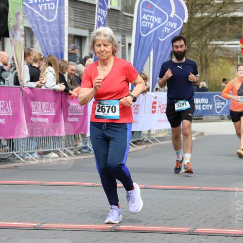 12.04.2026 - 45. Internationalen Wilhelmsburger Insellauf Strokosch-Dieckow http://msf.ph/oto/9462483 12.04.2026 13:17:38 Ziel 2670, 3061, 3281, 4315, 4867, 4868 meine-sportfotos.de