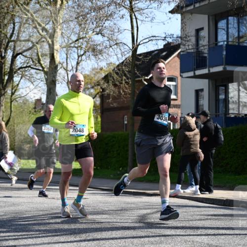 12.04.2026 - 45. Internationalen Wilhelmsburger Insellauf J. Mangold http://msf.ph/oto/9462507 12.04.2026 10:49:33 Ziel 3363, 2661, 4715, 2392, 3036, 2048, 3357, 2655, 5441, 3546, 2618, 2618, 2176, 2054, 3329, 3459, 4855, 4929, 4634, 3186, 3326, 3556 meine-sportfotos.de