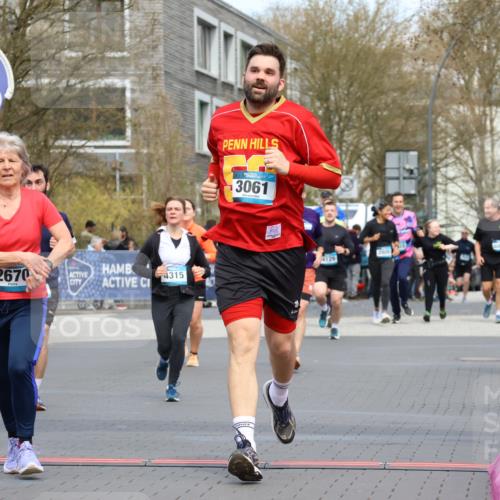 12.04.2026 - 45. Internationalen Wilhelmsburger Insellauf Strokosch-Dieckow http://msf.ph/oto/9462522 12.04.2026 13:17:37 Ziel 2670, 3061, 3281, 4315, 4867 meine-sportfotos.de