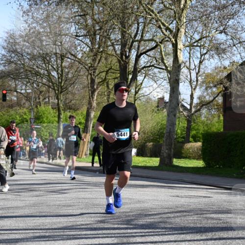 12.04.2026 - 45. Internationalen Wilhelmsburger Insellauf J. Mangold http://msf.ph/oto/9462530 12.04.2026 10:49:37 Ziel 4715, 2392, 3036, 2048, 3357, 2655, 5441, 3546, 2618, 2176, 2054, 3329, 3459, 4855, 4929, 4929, 4634, 3186, 3326, 3556, 3228, 5041, 5033, 4435 meine-sportfotos.de