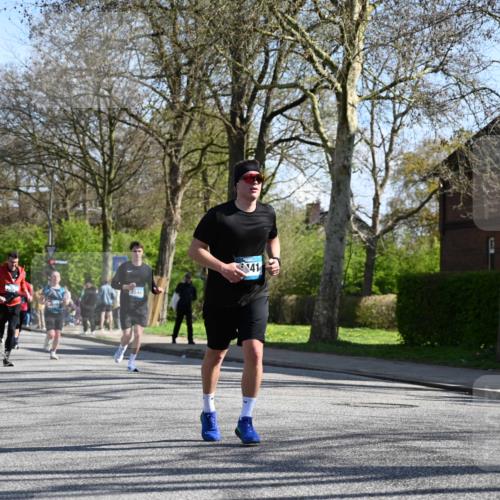 12.04.2026 - 45. Internationalen Wilhelmsburger Insellauf J. Mangold http://msf.ph/oto/9462532 12.04.2026 10:49:37 Ziel 4715, 2392, 3036, 2048, 3357, 2655, 5441, 3546, 2618, 2176, 2054, 3329, 3459, 4855, 4929, 4929, 4634, 3186, 3326, 3556, 3228, 5041, 5033, 4435 meine-sportfotos.de