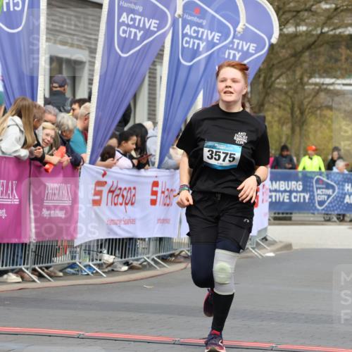 12.04.2026 - 45. Internationalen Wilhelmsburger Insellauf Strokosch-Dieckow http://msf.ph/oto/9462577 12.04.2026 13:17:30 Ziel 3886, 3097, 2942, 3575 meine-sportfotos.de