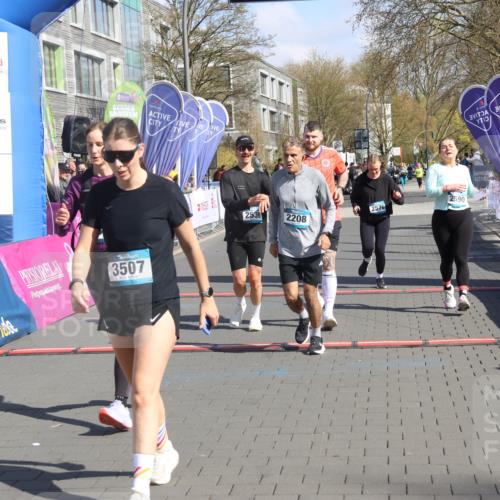 12.04.2026 - 45. Internationalen Wilhelmsburger Insellauf Strokosch-Dieckow http://msf.ph/oto/9462594 12.04.2026 11:11:10 Ziel 3507, 3913, 2208, 2539, 2513, 2590, 2576 meine-sportfotos.de