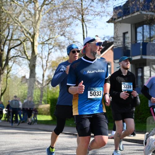 12.04.2026 - 45. Internationalen Wilhelmsburger Insellauf J. Mangold http://msf.ph/oto/9462721 12.04.2026 10:50:12 Ziel 4929, 4634, 3186, 3326, 3556, 3228, 5041, 5033, 4435, 2720, 3234, 3855, 2154, 3608, 4903, 2496, 2496, 2198, 2197 meine-sportfotos.de