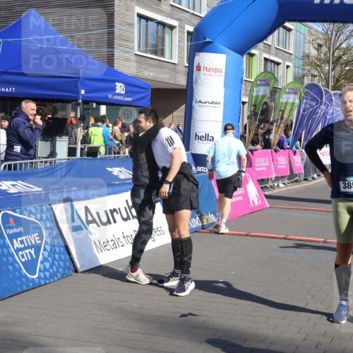12.04.2026 - 45. Internationalen Wilhelmsburger Insellauf Strokosch-Dieckow http://msf.ph/oto/9462726 12.04.2026 10:52:49 Ziel 2256, 2255, 5501, 5574, 4710 meine-sportfotos.de