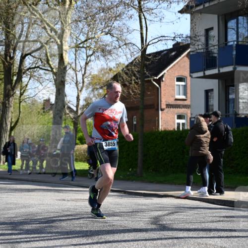 12.04.2026 - 45. Internationalen Wilhelmsburger Insellauf J. Mangold http://msf.ph/oto/9462736 12.04.2026 10:50:14 Ziel 4929, 4634, 3186, 3326, 3556, 3228, 5041, 5033, 4435, 2720, 3234, 3855, 2154, 3608, 4903, 2496, 2198, 2197 meine-sportfotos.de