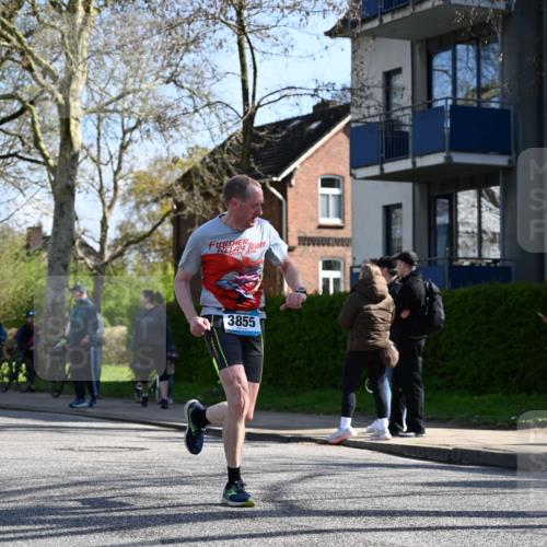 12.04.2026 - 45. Internationalen Wilhelmsburger Insellauf J. Mangold http://msf.ph/oto/9462739 12.04.2026 10:50:15 Ziel 4634, 3186, 3326, 3556, 3228, 5041, 5033, 4435, 2720, 3234, 3855, 2154, 3608, 4903, 2496, 2198, 2197 meine-sportfotos.de