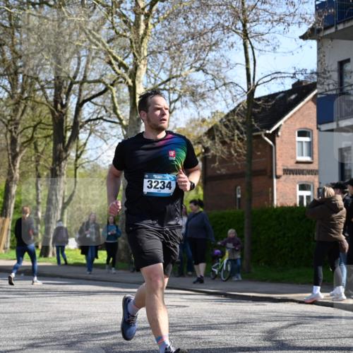 12.04.2026 - 45. Internationalen Wilhelmsburger Insellauf J. Mangold http://msf.ph/oto/9462765 12.04.2026 10:50:17 Ziel 4634, 3186, 3326, 3556, 3228, 5041, 5033, 4435, 2720, 3234, 3855, 2154, 3608, 4903, 2496, 2198, 2197, 2198, 2197 meine-sportfotos.de