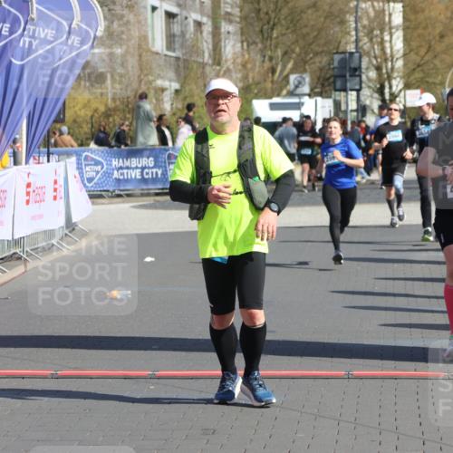 12.04.2026 - 45. Internationalen Wilhelmsburger Insellauf Strokosch-Dieckow http://msf.ph/oto/9462783 12.04.2026 11:11:40 Ziel 2673, 2326, 4633, 2867 meine-sportfotos.de